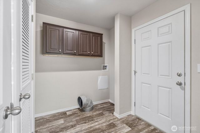 101 Sir Lancelot Drive, Castle Rock, WA 98611