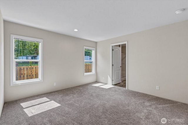 101 Sir Lancelot Drive, Castle Rock, WA 98611