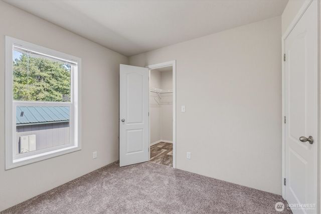 101 Sir Lancelot Drive, Castle Rock, WA 98611