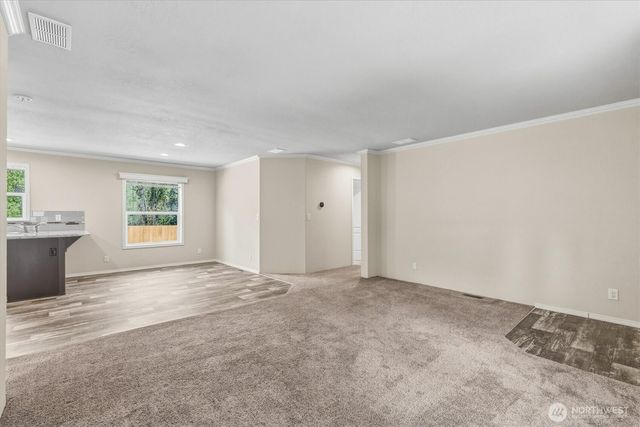 101 Sir Lancelot Drive, Castle Rock, WA 98611