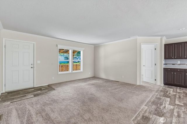 101 Sir Lancelot Drive, Castle Rock, WA 98611