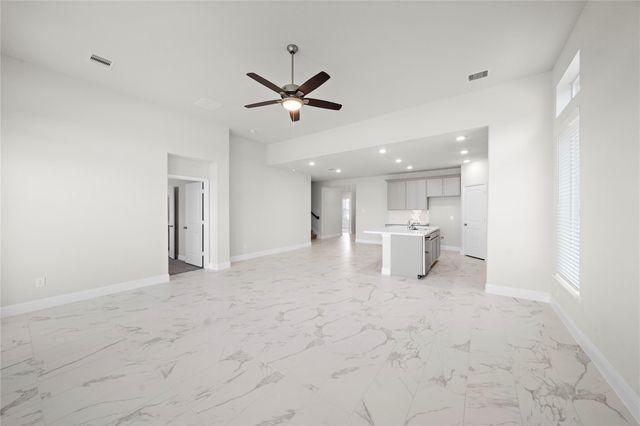 1718 Forest Mist Drive, Houston, TX 77459