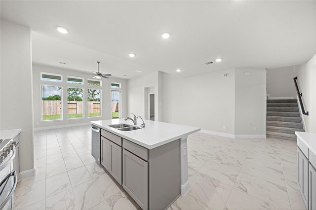 1718 Forest Mist Drive, Houston, TX 77459