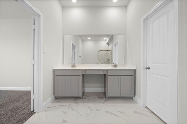 1718 Forest Mist Drive, Houston, TX 77459