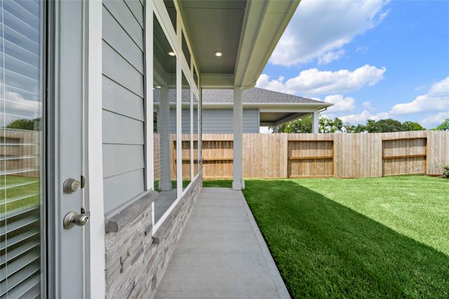 1718 Forest Mist Drive, Houston, TX 77459
