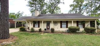 142 Plum Tree Road, Brandon, MS 39047
