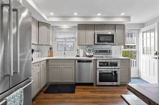 51 Glide St 2, Boston, MA 02122