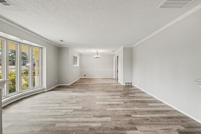 531 Brook Valley Lane, Dallas, TX 75232