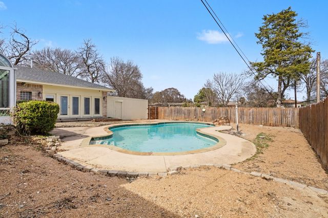 531 Brook Valley Lane, Dallas, TX 75232