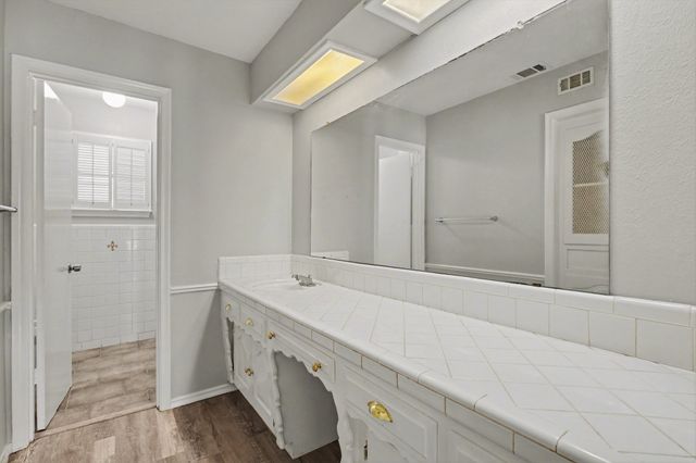 531 Brook Valley Lane, Dallas, TX 75232