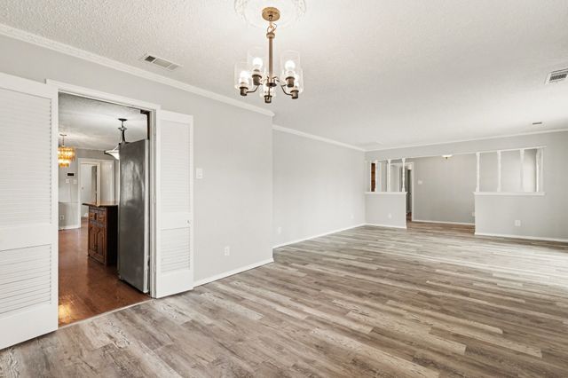 531 Brook Valley Lane, Dallas, TX 75232