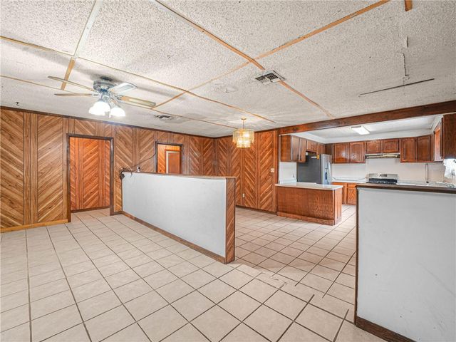 715 S SEMINOLE AVENUE, Fort Meade, FL 33841