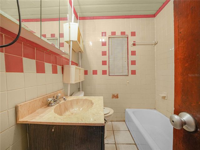 715 S SEMINOLE AVENUE, Fort Meade, FL 33841