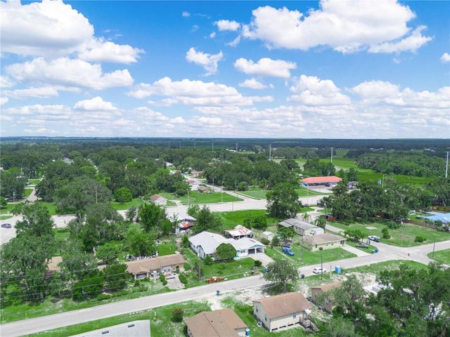 715 S SEMINOLE AVENUE, Fort Meade, FL 33841