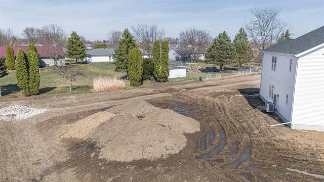 1802-1804 W Kyle Circle, Beloit, WI 53511