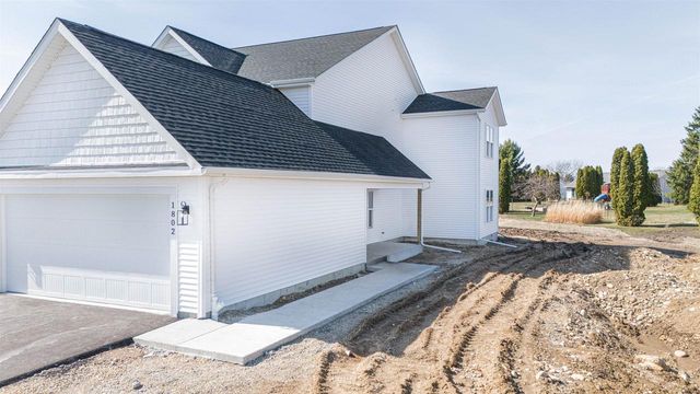 1802-1804 W Kyle Circle, Beloit, WI 53511