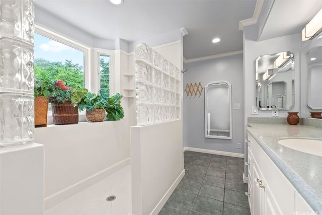 5417 Kilauea Place, Honolulu, HI 96816