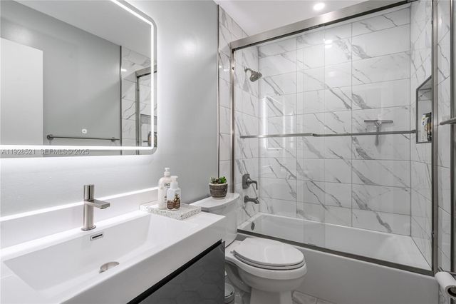 17676 SW 20th St, Miramar, FL 33029