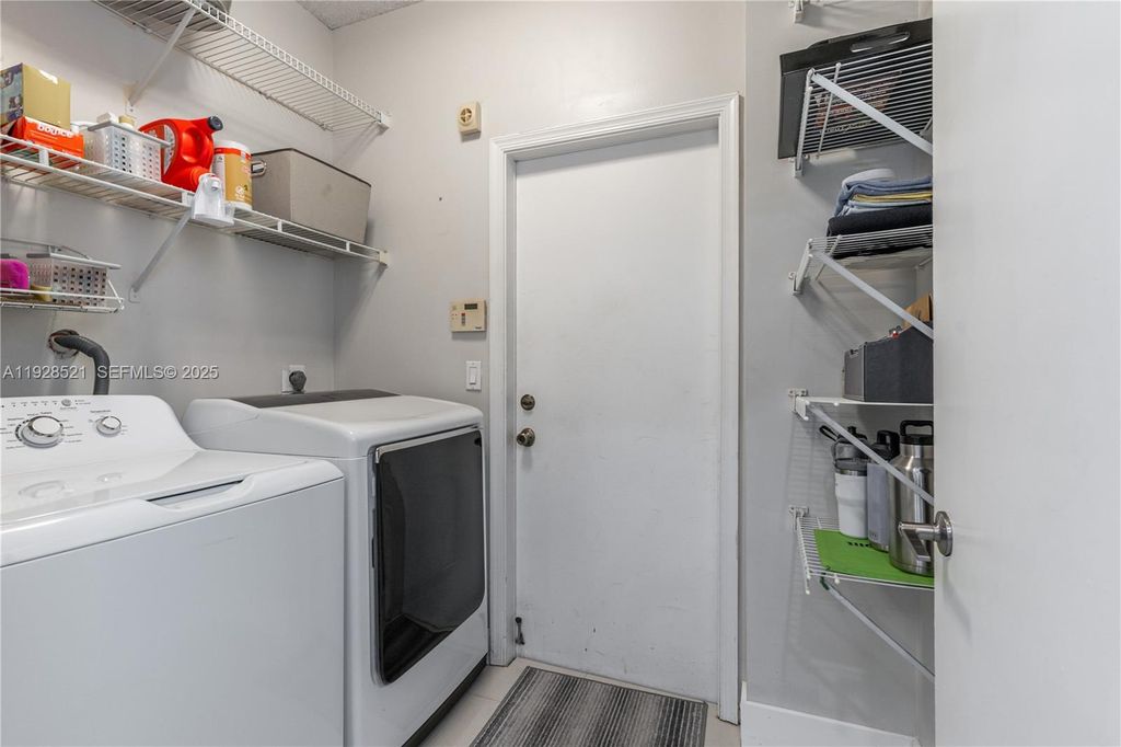 Image 19 of property listing at 17676 SW 20th St, Miramar, FL 33029