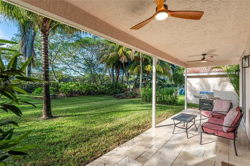 Image 21 of property listing at 17676 SW 20th St, Miramar, FL 33029