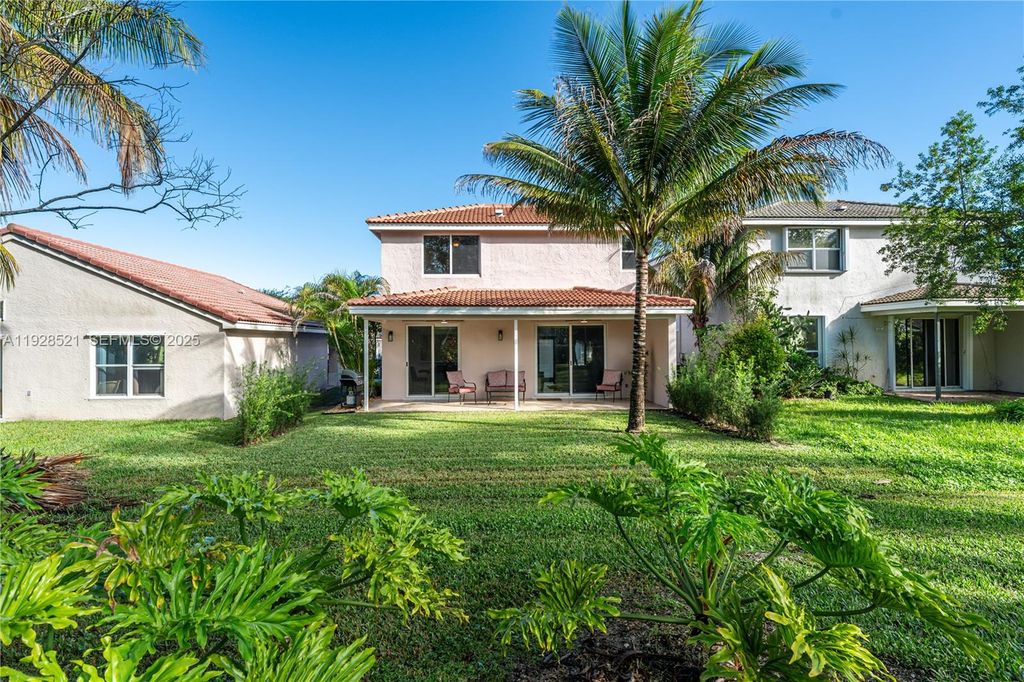 Image 22 of property listing at 17676 SW 20th St, Miramar, FL 33029