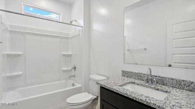 2714 W Simone Avenue, Apache Junction, AZ 85120