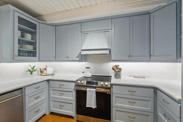 127 Pleasant Valley Lane, Weatherford, TX 76087