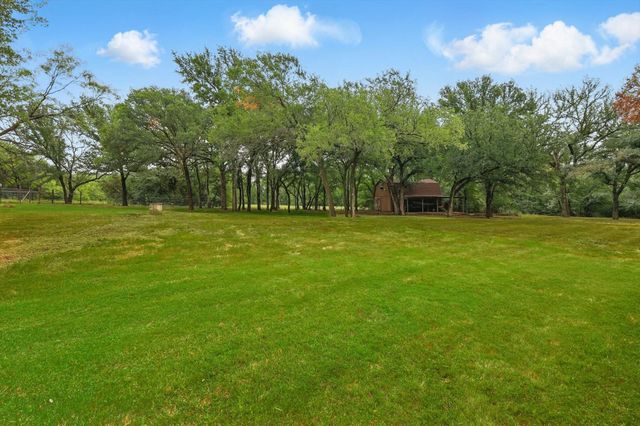127 Pleasant Valley Lane, Weatherford, TX 76087