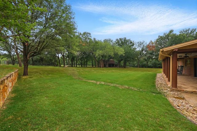 127 Pleasant Valley Lane, Weatherford, TX 76087