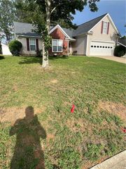 1295 Silverstone Trail, Jonesboro, GA 30238