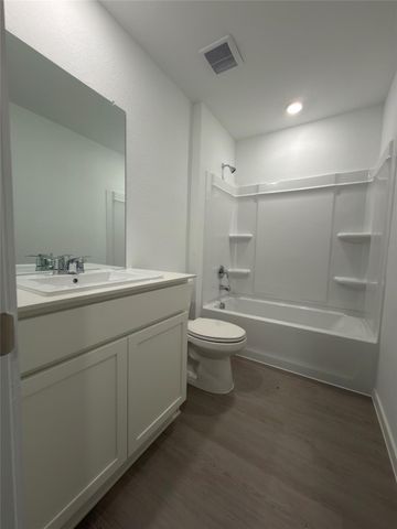 1515 Golden Iris Drive, Crosby, TX 77532