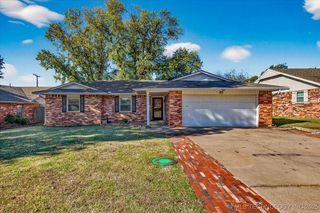313 S Fenway Place, Bartlesville, OK 74006
