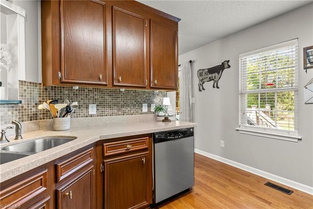 1478 Farmington Hills Drive, Conover, NC 28613