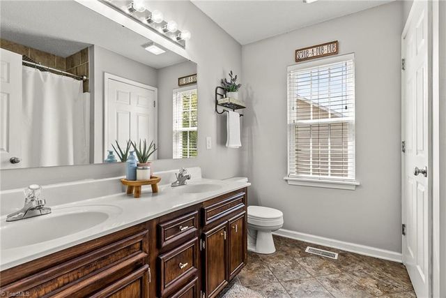 1478 Farmington Hills Drive, Conover, NC 28613