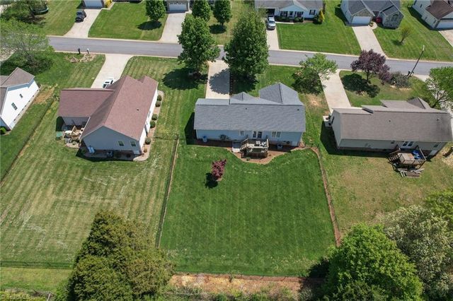 1478 Farmington Hills Drive, Conover, NC 28613