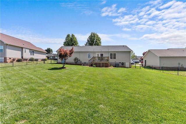 1478 Farmington Hills Drive, Conover, NC 28613