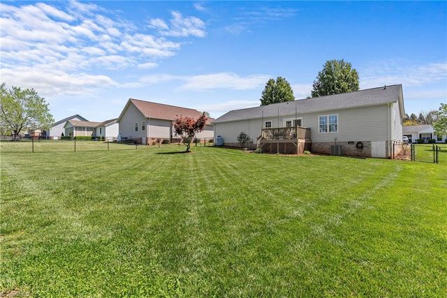 1478 Farmington Hills Drive, Conover, NC 28613