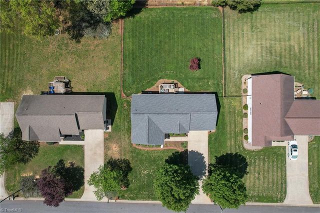 1478 Farmington Hills Drive, Conover, NC 28613