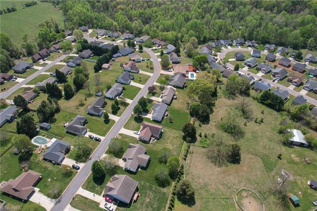 1478 Farmington Hills Drive, Conover, NC 28613