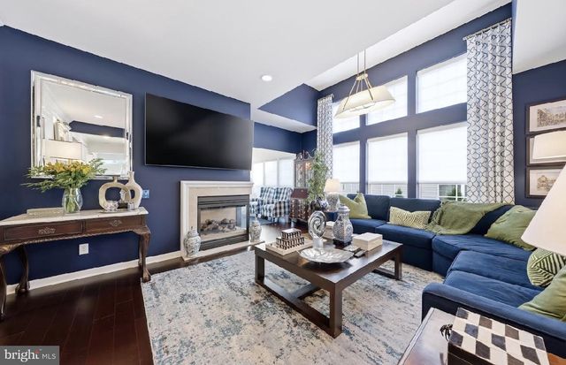 37 ALEXANDER DR, Hammonton, NJ 08037