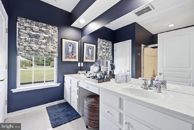 37 ALEXANDER DR, Hammonton, NJ 08037