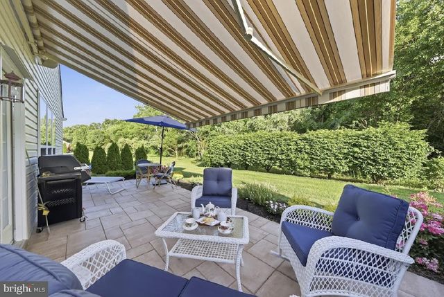 37 ALEXANDER DR, Hammonton, NJ 08037