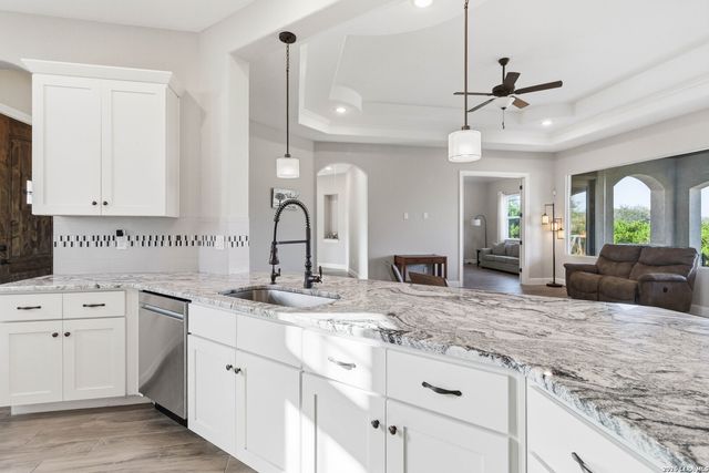 136 VISTA VIEW PL, Spring Branch, TX 78070