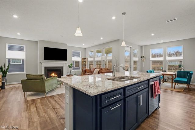 33319 Midship Drive, Avon Lake, OH 44012