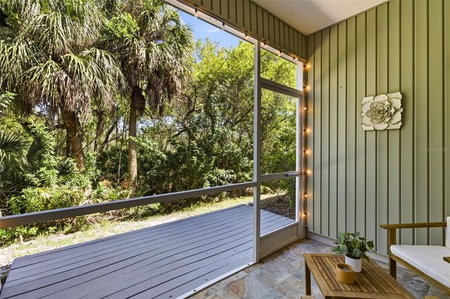 12316 COUNTRY WHITE CIRCLE, Tampa, FL 33635