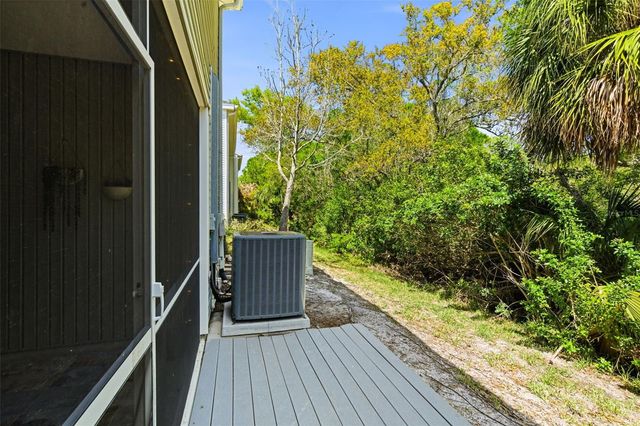 12316 COUNTRY WHITE CIRCLE, Tampa, FL 33635