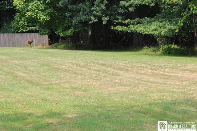 330 Central Avenue, Pomfret, NY 14063