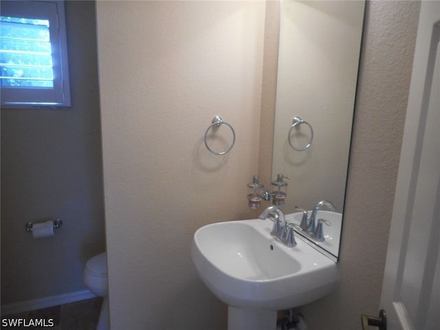 1513 SW 58th ST, Cape Coral, FL 33914