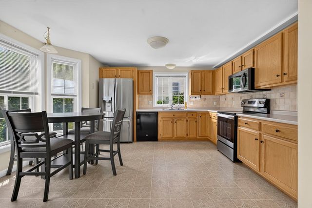 199 Heathrow, Manchester, NH 03104
