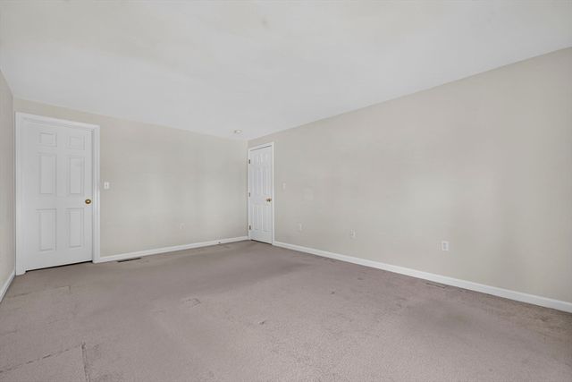 199 Heathrow, Manchester, NH 03104